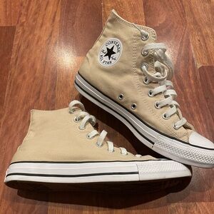 Women's Tan Converse